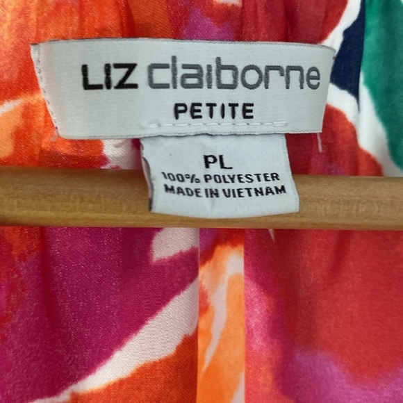 Liz Claiborne Sleeveless Blouse/Tank Size PL - Picture 3 of 8